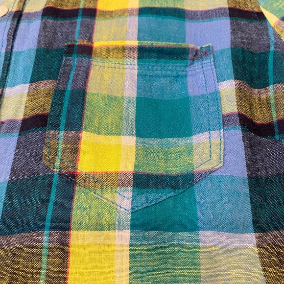 Gap women’s plaid Boyfriend fit button down long sleeve shirt - Picture 6 of 9